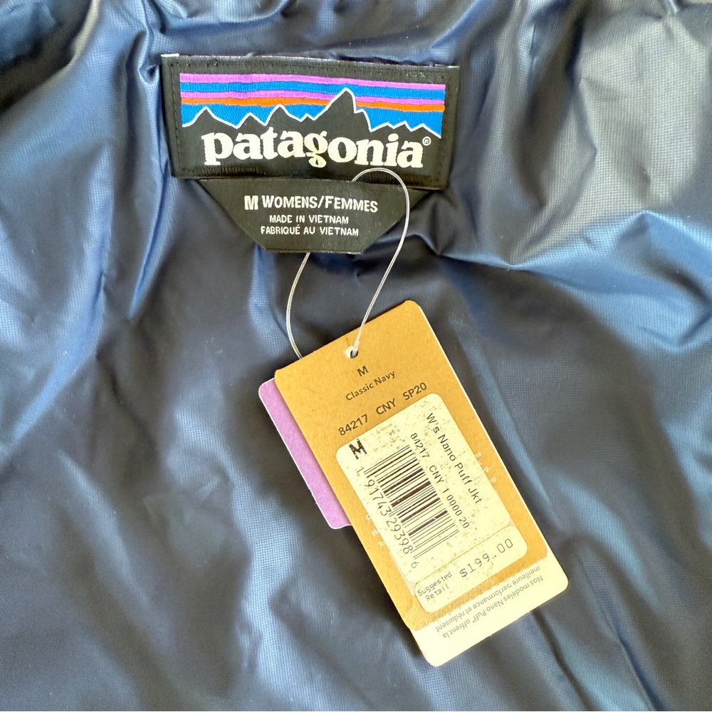 NWT Patagonia Nano Puff Insulated Jacket Women’s Medium Classic Navy Blue - Picture 9 of 13